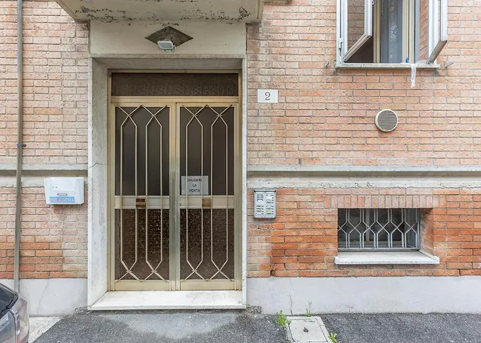 Guesthost - Il Castello Dazzling Lägenhet *